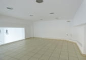 Local comercial en venta con 102m² en Manresa, carretera de pont de vilomara foto