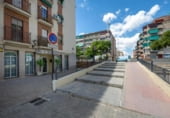 Oficines
en venda
amb 621m² a Granada, Calle Adelfa foto