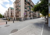 Oficines
en venda
amb 621m² a Granada, Calle Adelfa foto