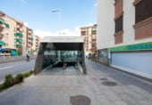Oficines
en venda
amb 621m² a Granada, Calle Adelfa foto