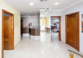 Oficines
en venda
amb 621m² a Granada, Calle Adelfa foto
