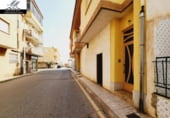 Local comercial en venta con 101m² en Carmona, en la zona de Los Nietos, Calle San Isidoro foto