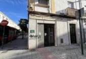 Local comercial
en venda
amb 108m² a Granada, a la zona de Barri dels Periodistes, Calle Periodista Eduardo José Reillo foto