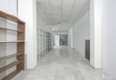 Local comercial en venta con 334m² en Atarfe, Calle Dos de Mayo foto