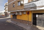 130m² commercial premises for sale in La Rinconada, Calle Las Hilanderas photo