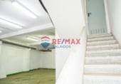 Local comercial en venta con 210m² en Vigo, en la zona de Vigo, Avenida de García Barbón foto