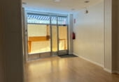 Local comercial en venta con 81m² en León, en la zona de Chantría, Calle Zamora foto