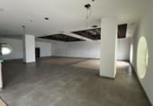 122m² commercial premises for sale in Utrera, Avenida Virgen de Fátima photo