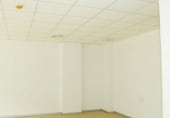 74m² bureau pour vente à Séville, dans le quartier de Torreblanca, Calle Vía Flavia photo