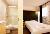 292m² building for sale in Barcelona, in the area of the Raval, Plaça de les Caramelles photo