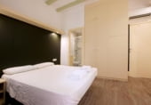 292m² building for sale in Barcelona, in the area of the Raval, Plaça de les Caramelles photo