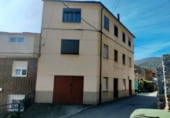 198m² building for sale in Toreno, Avenida de la Espina photo