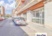 125m² locaux commerciaux pour vente à Manresa, dans le quartier de Valldaura, Carrer de les Jorbetes photo