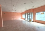 Local comercial en venta con 234m² en Íscar, Calle Pozo de la Nieve foto