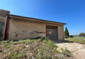 287m² warehouse industrial for sale in Canals, Avenida de las Cortes Valencianas photo