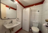 76m² bureau pour vente à Manresa, dans le quartier de Passeig i Rodalia, Passeig de Pere III photo