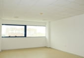 54m² bureau pour vente à Séville, dans le quartier de Torreblanca, Calle Vía Nova photo