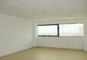 54m² bureau pour vente à Séville, dans le quartier de Torreblanca, Calle Vía Nova photo