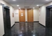 46m² bureau pour vente à Séville, dans le quartier de Quartier Pino Montano, Calle Parque Sierra Mágina photo