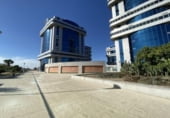 46m² bureau pour vente à Séville, dans le quartier de Quartier Pino Montano, Calle Parque Sierra Mágina photo