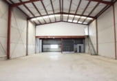 710m² warehouse for sale in Alcalá del Río, A-8006 photo