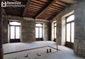 456m² building for sale in Santiago de Compostela, in the area of A Poza de Bar, Rúa do Franco photo