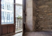456m² building for sale in Santiago de Compostela, in the area of A Poza de Bar, Rúa do Franco photo