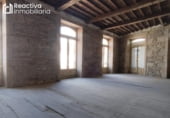 456m² building for sale in Santiago de Compostela, in the area of A Poza de Bar, Rúa do Franco photo