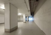 Local comercial
en venda
amb 827m² a Bilbao, a la zona de San Pedro de Deusto, Calle Ballets Olaeta foto