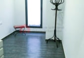 990m² commercial premises for sale in Barcelona, in the area of Sants-Badal, Carrer de Jaume Roig photo