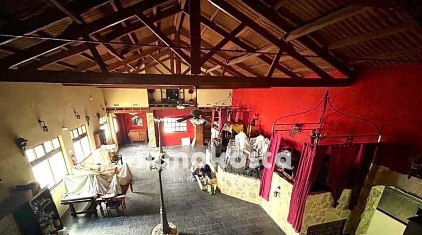 Local comercial