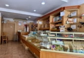 96m² cafeteria for sale in Manresa, in the area of the Escodines, Carrer Divina Pastora photo