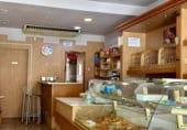 96m² cafeteria for sale in Manresa, in the area of the Escodines, Carrer Divina Pastora photo
