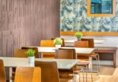 93m² restaurant pour vente à Pampelune, dans le quartier de Ciudadela, Plaza de Blanca de Navarra photo