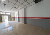 Local comercial
en venda
amb 223m² a la Pobla de Vallbona, Calle Rey Don Jaime foto