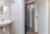 Local comercial
en venda
amb 93m² a Barcelona, a la zona de el Raval, roig, 08033 foto