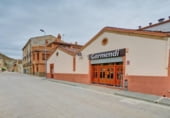 557m² restaurant for sale in Falces, Calle Echarri photo