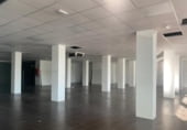 Local comercial
en venda
amb 1250m² a Càceres, Calle Francia foto
