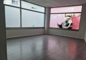 Local comercial en venta con 155m² en San Andrés del Rabanedo, Calle La Noria foto