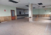 491m² restaurant for sale in Fuente Encarroz, Calle Enric Valor photo