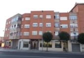 Local comercial en venta con 296m² en León, en la zona de La Vega, Avenida del Doctor Fleming foto