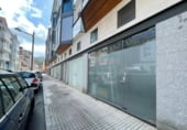 75m² commercial premises for sale in Santoña, Calle Manzanedo photo
