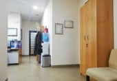 Oficinas en venta con 195m² en Dos Hermanas, Calle Manuel de Falla foto