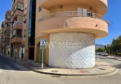 Local comercial en venta con 136m² en Vélez-Málaga, Plaza del Trabajo foto