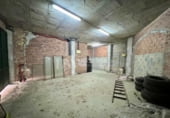 Local comercial en venta con 136m² en Vélez-Málaga, Plaza del Trabajo foto