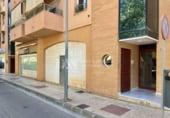 Local comercial en venta con 136m² en Vélez-Málaga, Plaza del Trabajo foto