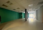 351m² commercial premises for sale in Igualada, Avinguda de Pau Casals photo