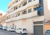 Local comercial en venta con 207m² en Motril, Calle Piedrabuena foto