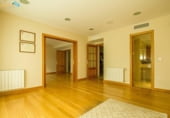 291m² office for sale in Badajoz, Calle de Gabriel photo