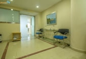 291m² office for sale in Badajoz, Calle de Gabriel photo
